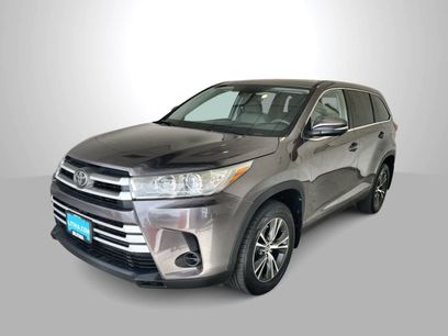 Used 2019 Toyota Highlander LE