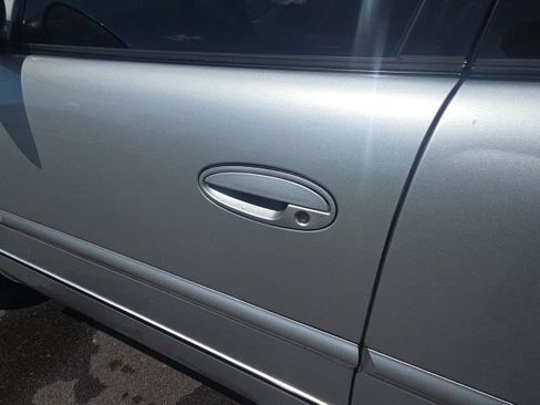 Used 2002 Buick Regal LS w/ LS Premium Pkg FWD image 16