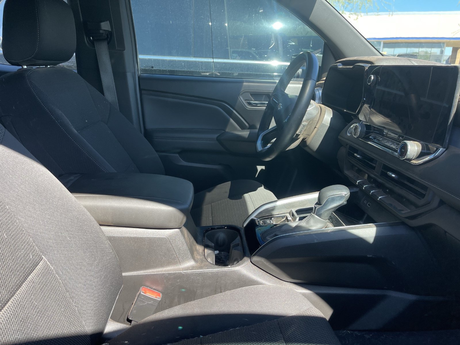 Used 2024 Chevrolet Colorado LT RWD image 5