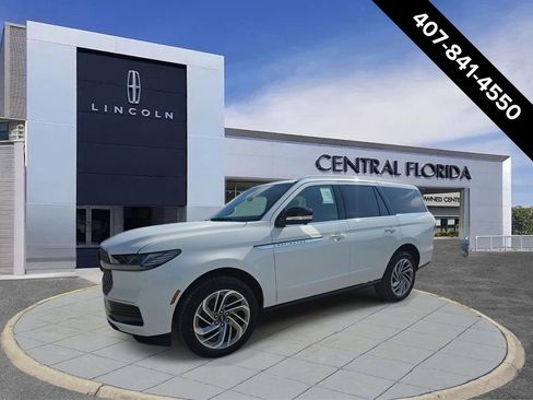 New 2026 Lincoln Navigator Reserve image 6