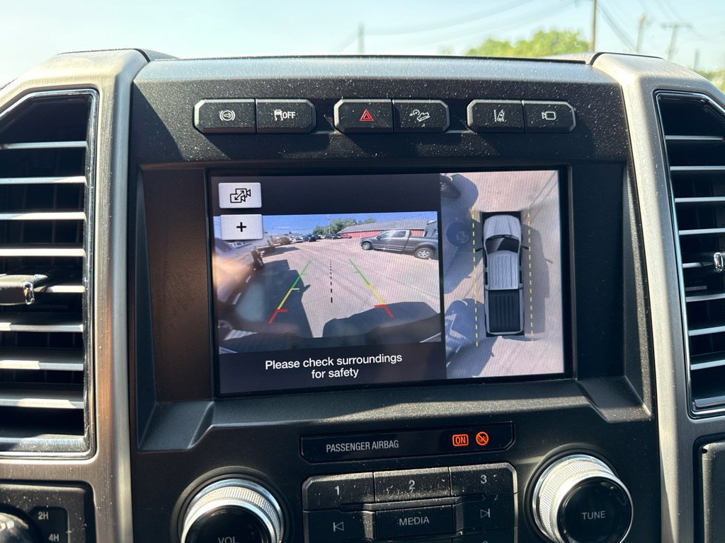 Used 2019 Ford F250 Platinum w/ Platinum Ultimate Package AWD/4WD image 8