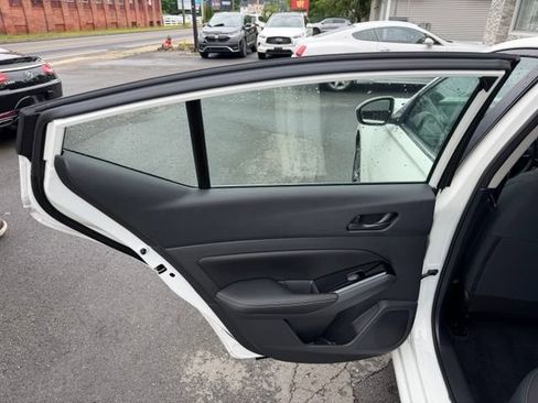 Used 2023 Nissan Altima 2.5 SV AWD/4WD image 16