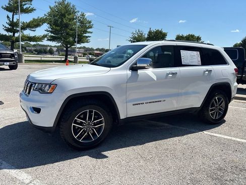 Used 2022 Jeep Grand Cherokee Limited AWD/4WD image 15