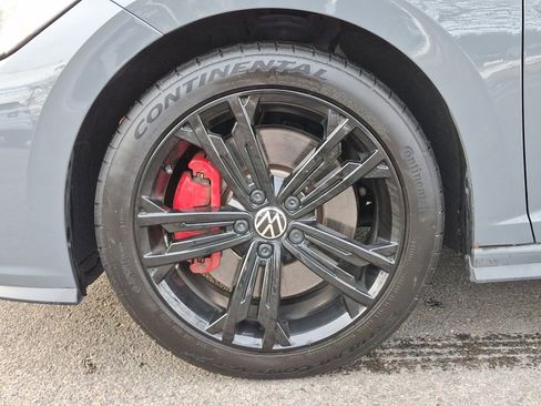 Certified 2024 Volkswagen Jetta GLI 40th Anniversary Edition image 9