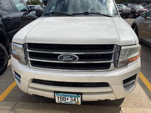 Used 2017 Ford Expedition EL XLT AWD/4WD image 3