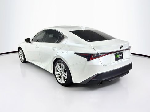 Used 2025 Lexus IS 300 w/ Comfort Package RWD image 5