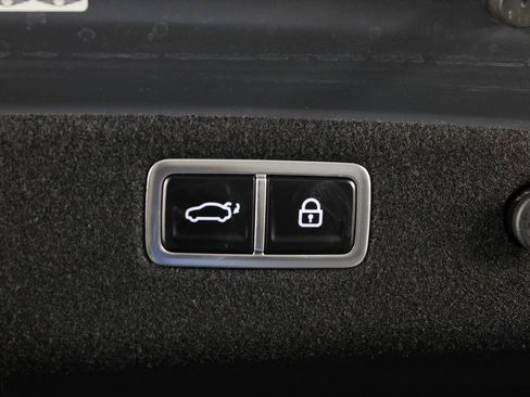 Used 2025 Genesis G70 3.3T Advanced w/ Sport Prestige Package image 16