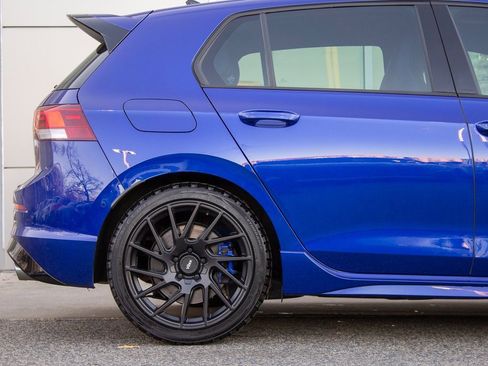 Used 2024 Volkswagen Golf R image 6