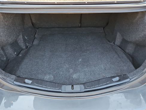 Used 2018 Ford Fusion SE w/ Fusion SE Technology Package image 26