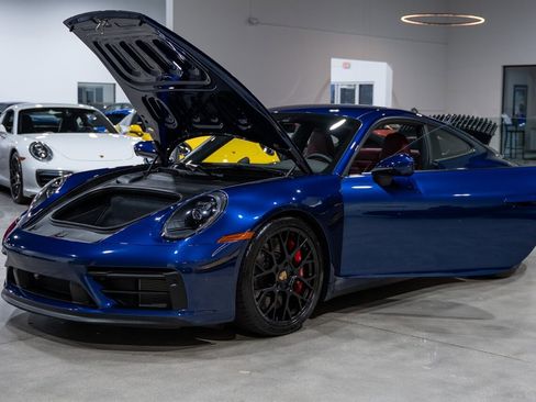 Used 2023 Porsche 911 Carrera 4 GTS AWD/4WD image 33