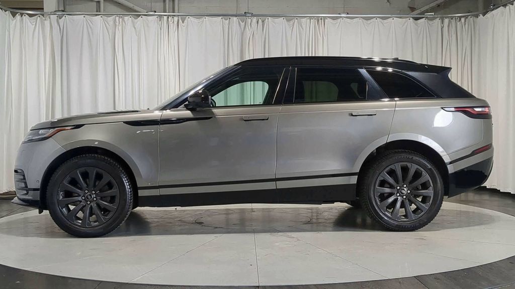 Used 2019 Land Rover Range Rover Velar R-Dynamic SE AWD/4WD image 5