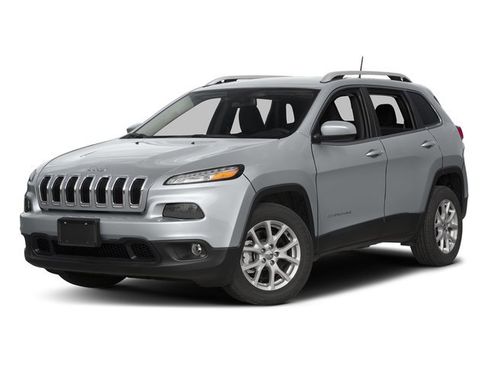 Used 2016 Jeep Cherokee Latitude FWD image 1