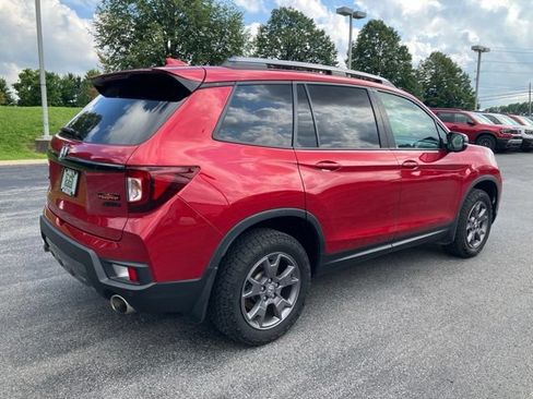 Used 2024 Honda Passport TrailSport image 4