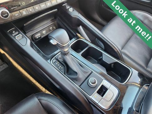 Used 2025 Kia Telluride S image 19