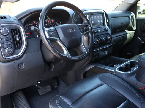 Used 2022 Chevrolet Silverado 1500 LT Trail Boss w/ LT Trail Boss Premium Package AWD/4WD image 3