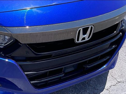Used 2018 Honda Accord Sport image 29