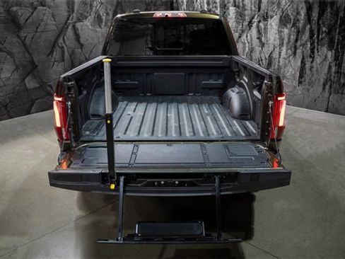 Used 2024 Ford F150 Raptor image 15