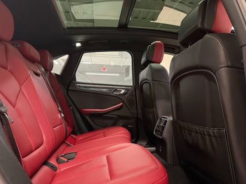 Certified 2026 Porsche Macan AWD/4WD image 29