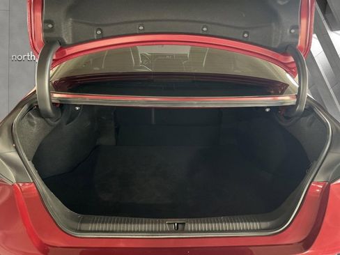 Used 2022 Toyota Avalon XLE w/ Moonroof Package image 19