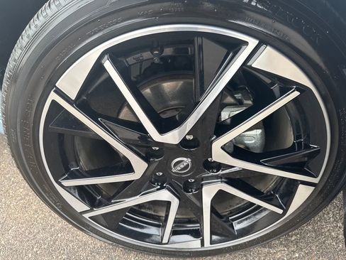 Certified 2025 Nissan Sentra SR w/ SR Premium Package image 38