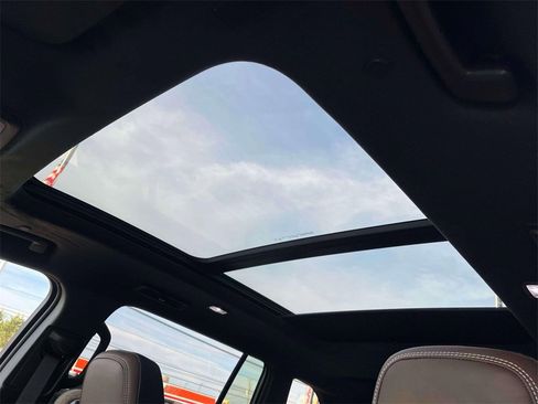 New 2026 GMC Acadia Denali Ultimate w/ LPO, Floor Liner Package image 32