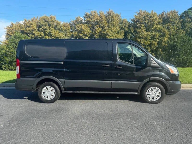 Used 2015 Ford Transit 150 130 Low Roof w/ Exterior Upgrade Package RWD image 9