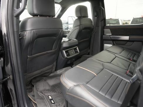 Used 2024 Ford F350 Platinum w/ FX4 Off-Road Package image 11