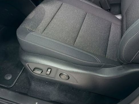 New 2026 Chevrolet Traverse LT image 19