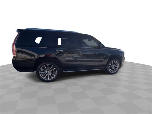 Certified 2020 Cadillac Escalade Luxury w/ Escalade Sport Edition image 9