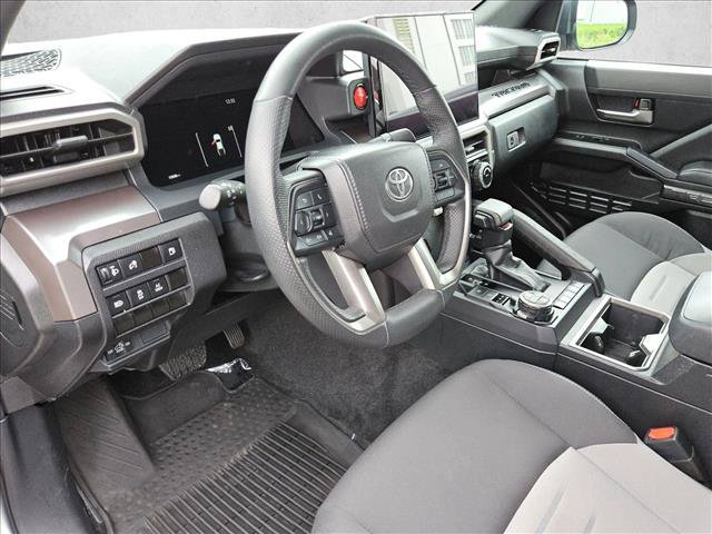 Used 2025 Toyota Tacoma TRD Off-Road AWD/4WD image 10