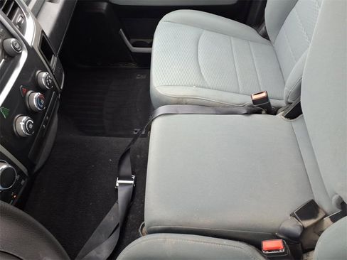 Used 2018 RAM 1500 Classic SLT image 14