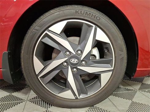 Used 2023 Hyundai Elantra SEL w/ Convenience Package image 11