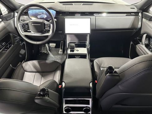 New 2025 Land Rover Range Rover SE AWD/4WD image 10