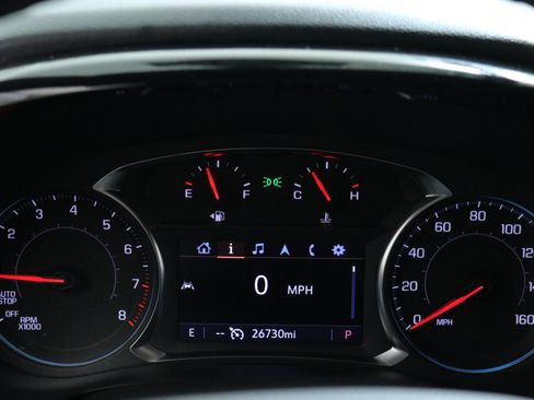 Used 2023 Chevrolet Traverse LT image 15