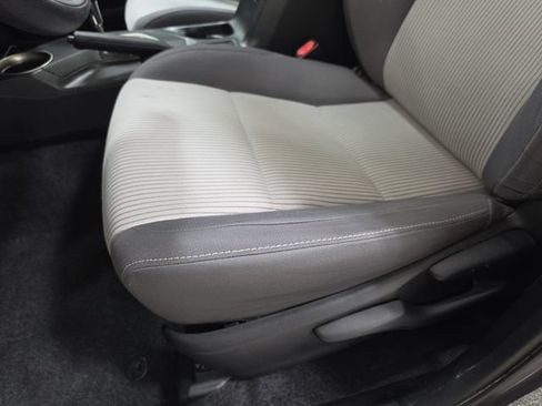 Used 2015 Toyota RAV4 XLE AWD/4WD image 26