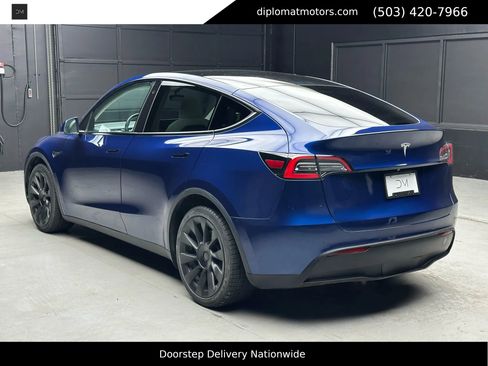 Used 2020 Tesla Model Y Long Range image 4