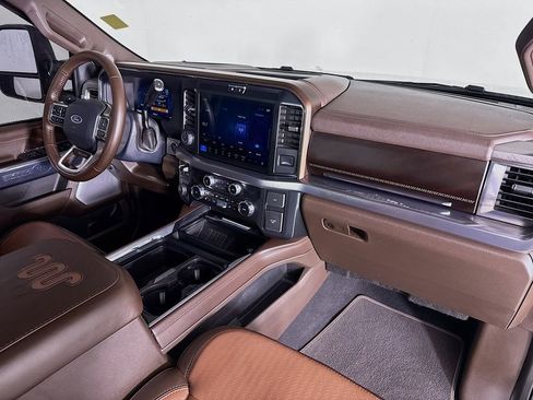 Used 2025 Ford F350 King Ranch image 32