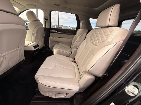 Used 2020 Hyundai Palisade Limited image 24