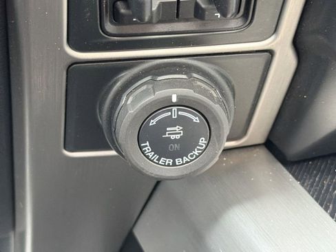 Used 2022 Ford F250 Platinum AWD/4WD image 18