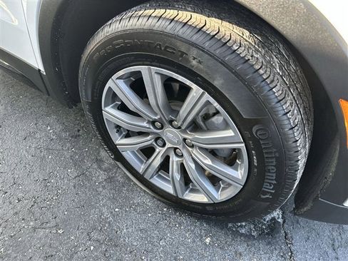 Certified 2023 Cadillac XT4 Sport image 10