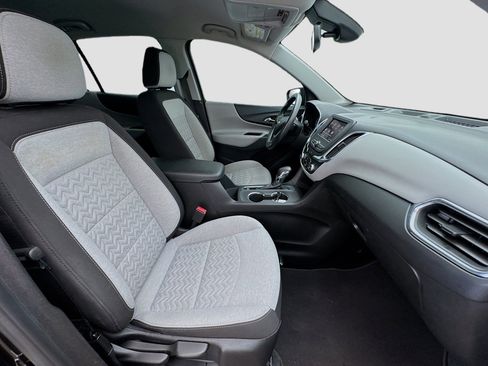 Used 2022 Chevrolet Equinox LS image 19