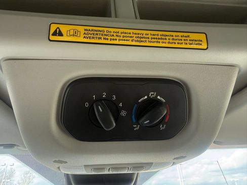 Used 2019 Ford Transit 150 XLT RWD image 32