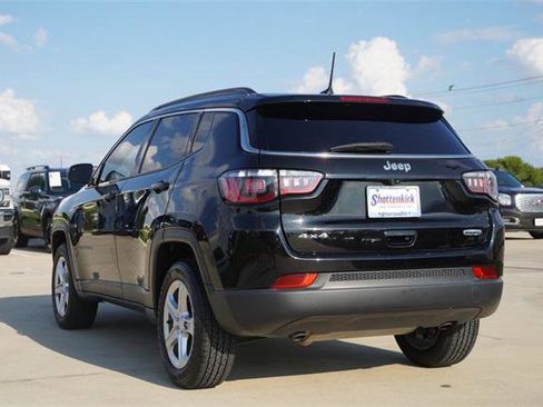 Certified 2023 Jeep Compass Latitude image 6