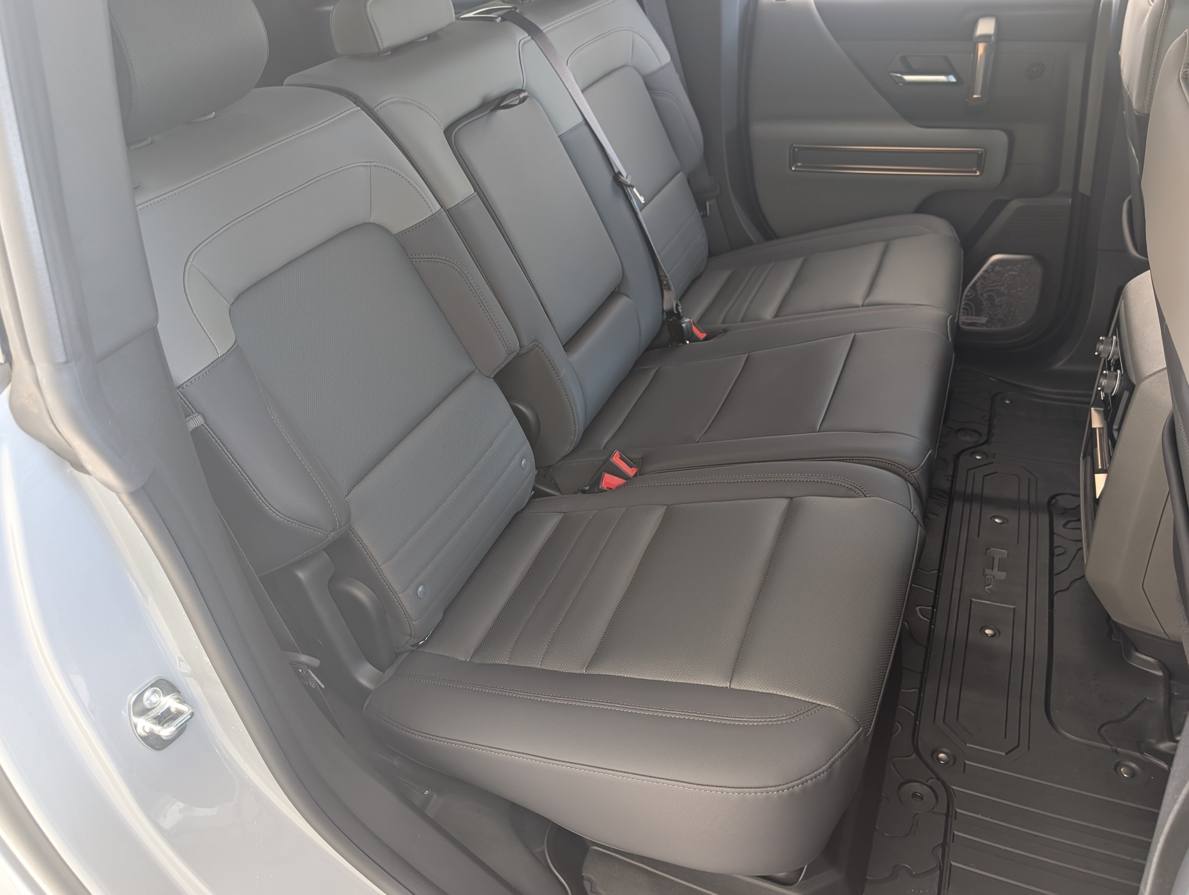 Used 2025 GMC Hummer EV 2X AWD/4WD image 19