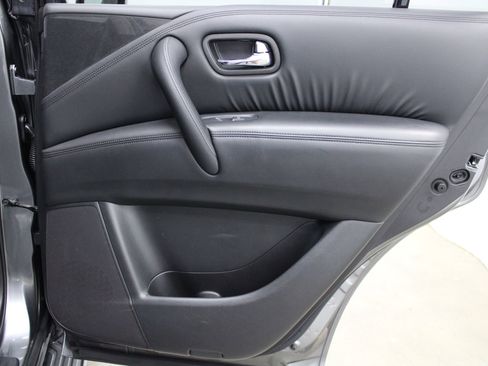 Used 2024 Nissan Armada SV AWD/4WD image 22
