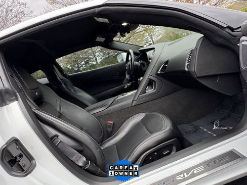 Used 2019 Chevrolet Corvette Stingray Coupe image 19