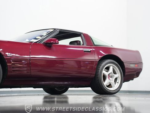 Used 1993 Chevrolet Corvette ZR1 image 21