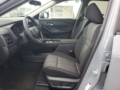 New 2026 Nissan Rogue SV w/ Cold Weather Package image 9