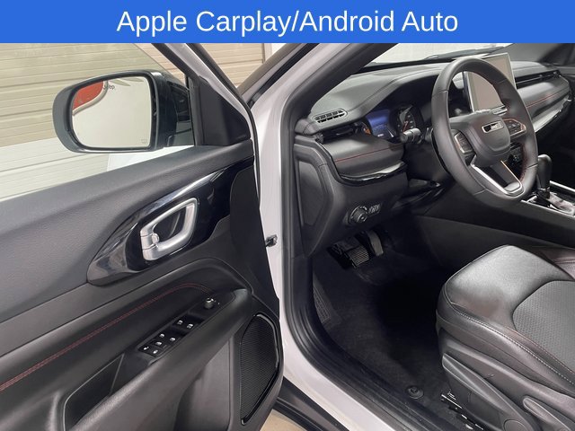 Used 2025 Jeep Compass Trailhawk AWD/4WD image 10