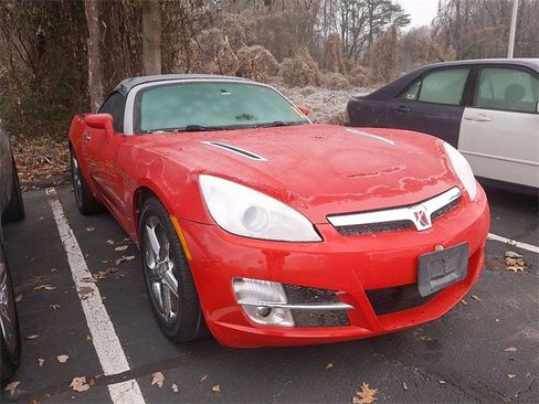 Used 2009 Saturn Sky w/ Premium Trim Package image 3